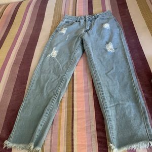 SHEIN women boyfriend/straight leg jeans SIZE 2 never worn brand/new condition